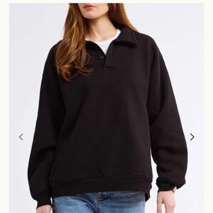 Rumored - Airport Sweatshirt in Black